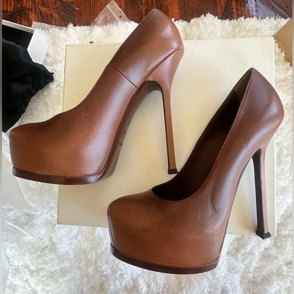 Yves Saint Laurent Women's Brown Leather Tribtoo Pumps - Picture 10 of 14